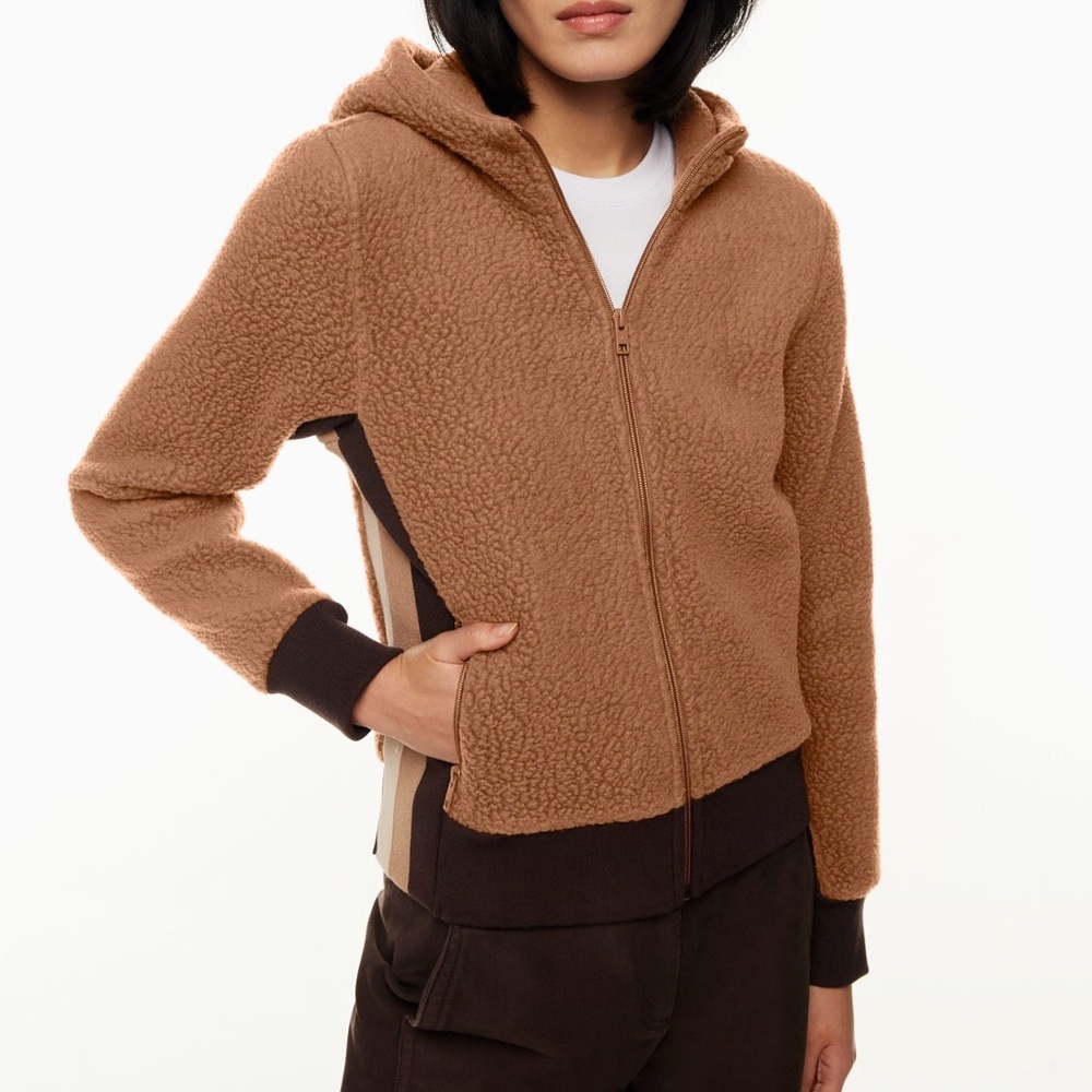 Aritzia Wilfred Free sherpa hoodie mustang zip-up jacket fleece medium